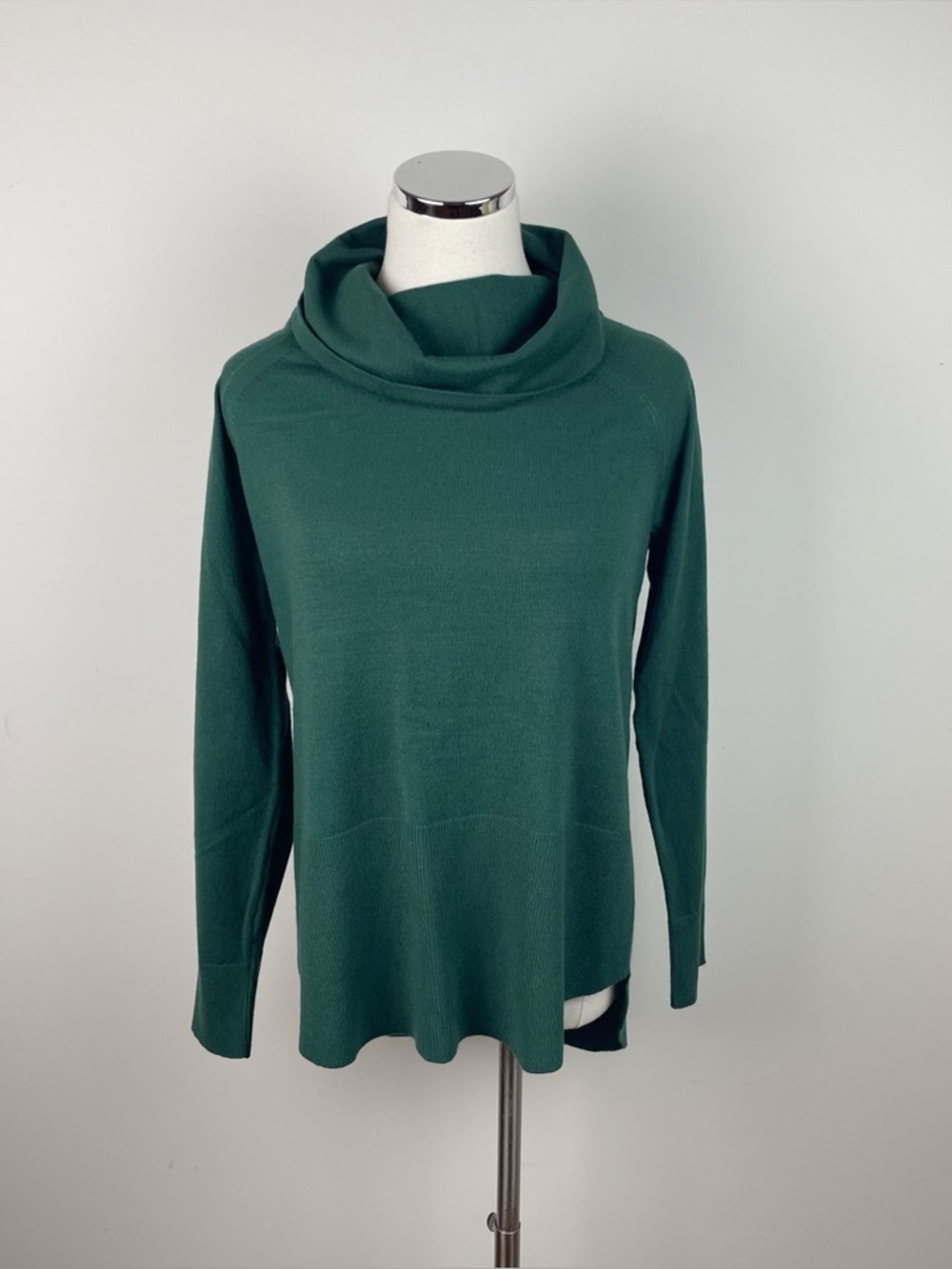 Cyrus Solid Dark Green Turtleneck Long Sleeve Knit Sweater Women Medium